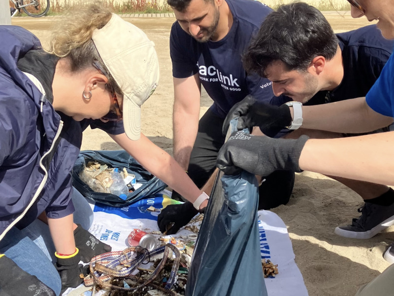 Barcelona Beach Clean-up 4